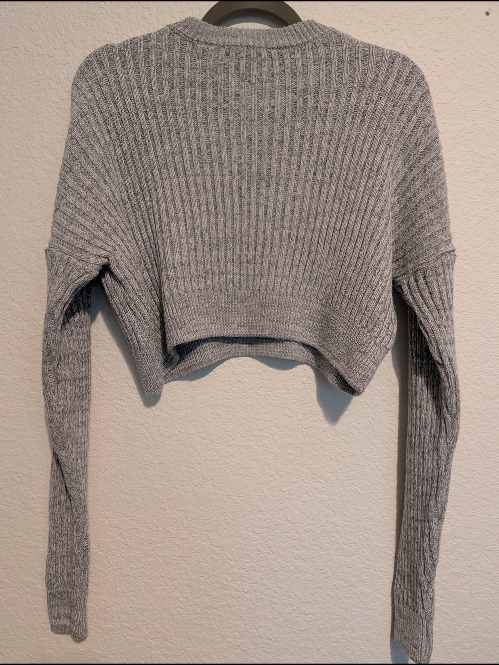 Urban Outfitters Light Gray Cotton Ribbed Cropped Sweater Size Small S Cozy - Picture 2 of 4
